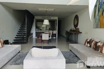 2 Bedroom Townhouse for rent in Pa Khlok, Phuket