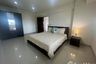 2 Bedroom Apartment for rent in Talat Nuea, Phuket