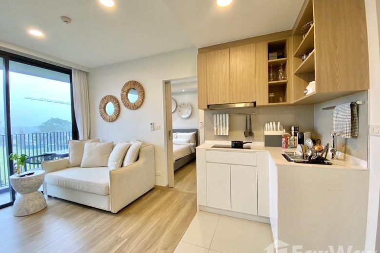 2 Bedroom Condo For Rent