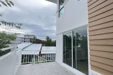 3 Bedroom Townhouse for sale in Ratsada, Phuket