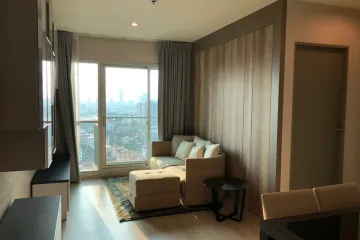 2 Bedroom Condo for sale in Huai Khwang, Bangkok near MRT Huai Khwang
