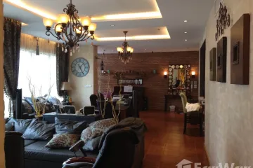 3 Bedroom Condo for sale in Khlong Tan, Bangkok near MRT Queen Sirikit National Convention Centre