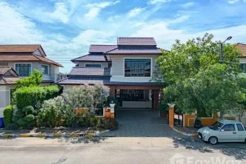 4 Bedroom House for sale in Saen Saep, Bangkok