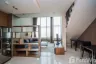 1 Bedroom Condo for sale in The Emporio Place, Khlong Tan, Bangkok near BTS Phrom Phong