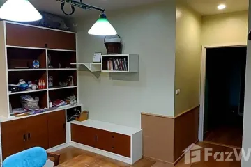 2 Bedroom Condo for sale in Hive Taksin, Khlong Ton Sai, Bangkok near BTS Wongwian Yai