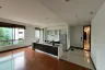 3 Bedroom Condo for sale in Chong Nonsi, Bangkok