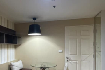 1 Bedroom Condo for sale in Huai Khwang, Bangkok near MRT Huai Khwang