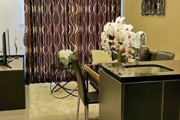 1 Bedroom Condo for sale in Khlong Ton Sai, Bangkok near BTS Wongwian Yai