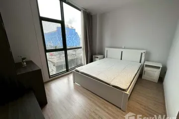 2 Bedroom Condo for sale in Khlong Tan Nuea, Bangkok near BTS Ekkamai