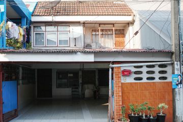 3 Bedroom Townhouse for sale in Wong Sawang, Bangkok