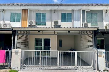 3 Bedroom Townhouse for sale in Khlong Hok, Pathum Thani