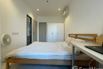 1 Bedroom Condo for sale in Bang Lamphu Lang, Bangkok near BTS Krung Thon Buri