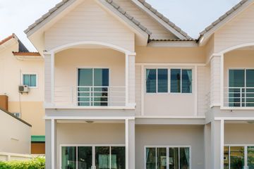 3 Bedroom Townhouse for sale in Lat Sawai, Pathum Thani