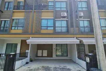 3 Bedroom Townhouse for sale in Sammakorn Avenue Chaiyapruek-Wongwaen, Lam Pho, Nonthaburi