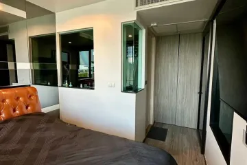 1 Bedroom Condo for rent in Bang Kraso, Nonthaburi near MRT Phra Nang Klao Bridge