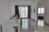 2 Bedroom Condo for sale in Huai Khwang, Bangkok near MRT Thailand Cultural Centre