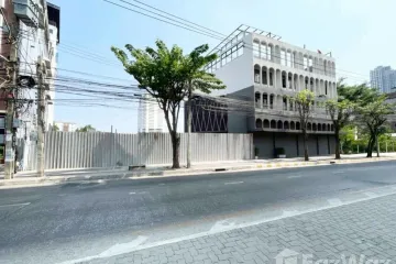 Land for sale in Bang Sue, Bangkok near MRT Bang Son