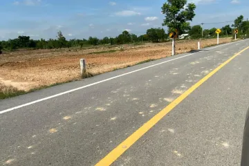 Land for sale in Phatthana Nikhom, Lopburi