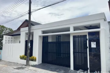 3 Bedroom House for sale in Ratsada, Phuket