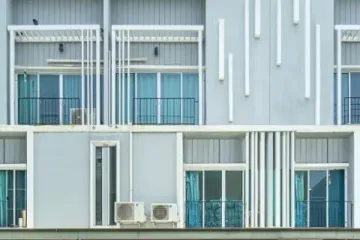 3 Bedroom Townhouse for sale in Bang Mot, Bangkok