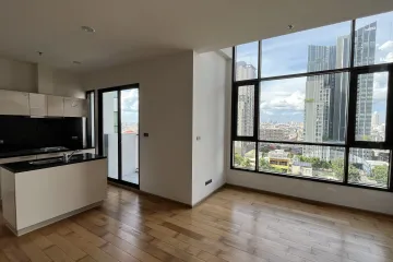 2 Bedroom Condo for sale in Bang Lamphu Lang, Bangkok near BTS Wongwian Yai