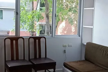 1 Bedroom Condo for sale in Bang Bamru, Bangkok near MRT Bang Yi Khan