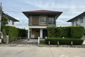 3 Bedroom House for sale in Sam Wa Tawan Tok, Bangkok