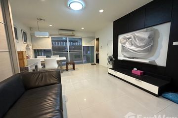 3 Bedroom Townhouse for sale in Suan Luang, Bangkok