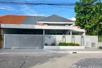 3 Bedroom House for sale in Ko Kaeo, Phuket