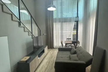 1 Bedroom Condo for sale in Yan Nawa, Bangkok near BTS Surasak