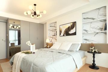 1 Bedroom Condo for sale in Phlapphla, Bangkok near MRT Mahatthai