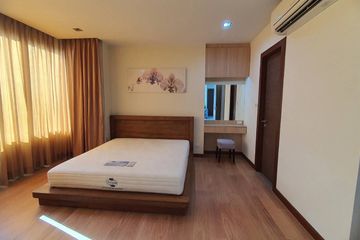 2 Bedroom Condo for sale in Bang Lamphu Lang, Bangkok