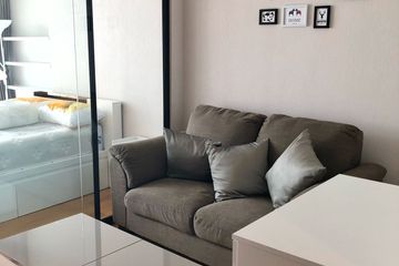 1 Bedroom Condo for sale in Silom, Bangkok near BTS Surasak