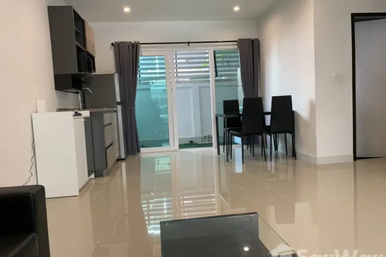 3 Bedroom Townhouse For Rent