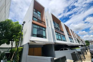 3 Bedroom Townhouse for sale in Arden Phatthanakan, Suan Luang, Bangkok near BTS On Nut