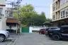 Land for sale in Din Daeng, Bangkok near MRT Huai Khwang