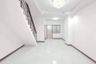 2 Bedroom Townhouse for sale in Bang Krachao, Samut Sakhon