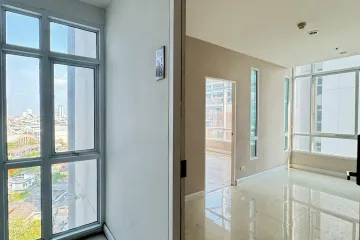 1 Bedroom Condo for sale in Bang Na, Bangkok near BTS Udom Suk