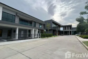 6 Bedroom House for sale in Bang Kaeo, Samut Prakan