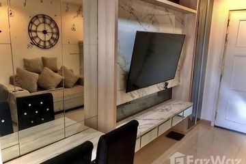 1 Bedroom Condo for sale in Huai Khwang, Bangkok