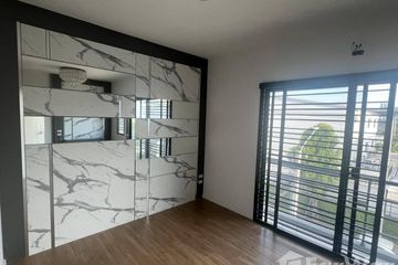 3 Bedroom Townhouse for sale in Bang Kruai, Nonthaburi