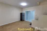3 Bedroom Townhouse for sale in Khlong Sam, Pathum Thani