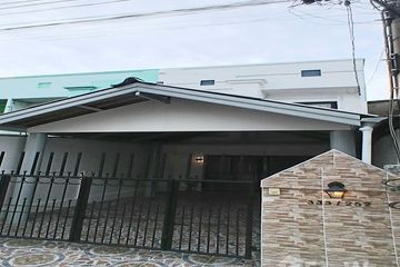 3 Bedroom Townhouse for sale in Khlong Phra Udom, Nonthaburi