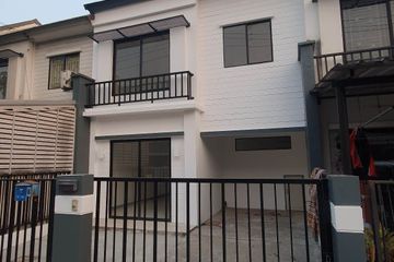 3 Bedroom Townhouse for sale in Khlong Nueng, Pathum Thani