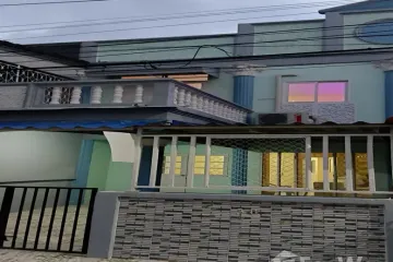 3 Bedroom Townhouse for sale in Talat Khwan, Nonthaburi near MRT Ministry of Public Health