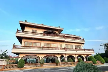 5 Bedroom House for sale in Bang Bua Thong, Nonthaburi