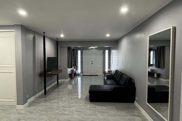 3 Bedroom House for rent in Baan Pla Thong Sri Narakin, Samrong Nuea, Samut Prakan near MRT Si Dan
