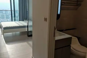 Condo for rent in Huai Khwang, Bangkok near MRT Phra Ram 9