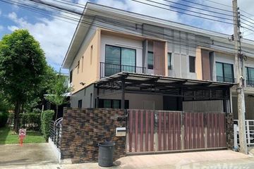 3 Bedroom Townhouse for rent in Prawet, Bangkok