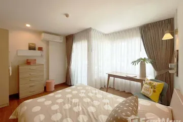 1 Bedroom Condo for rent in Si Phraya, Bangkok near MRT Sam Yan